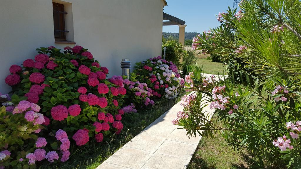 Lamanderie En Provence Alleins Ruang foto